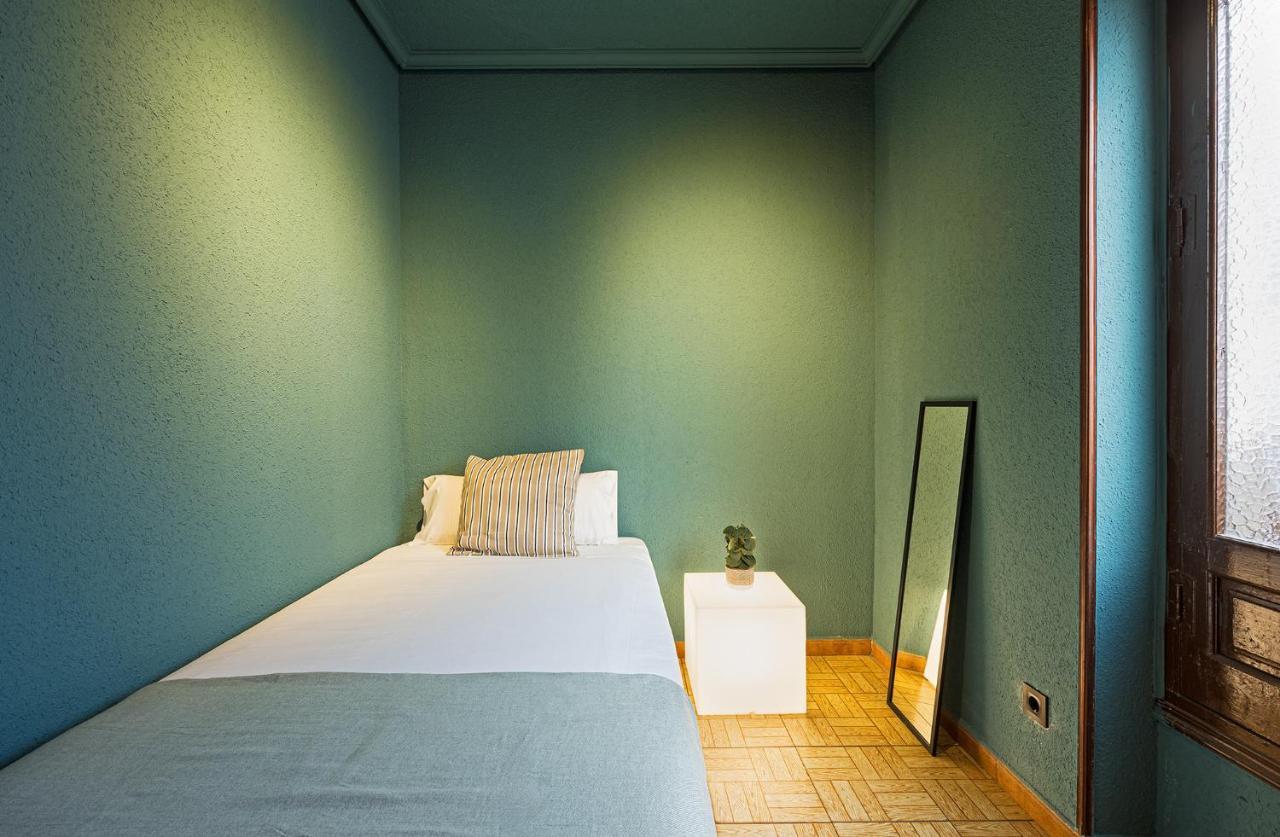 Ideal Hostel Madrid Eksteriør bilde