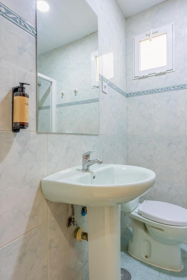 Ideal Hostel Madrid Eksteriør bilde