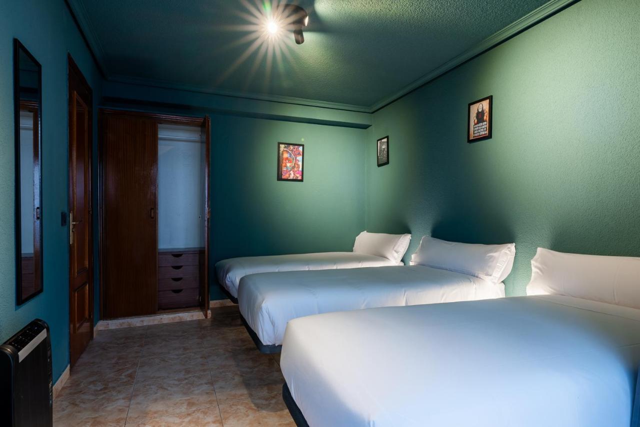 Ideal Hostel Madrid Eksteriør bilde