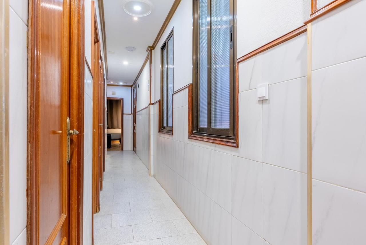 Ideal Hostel Madrid Eksteriør bilde