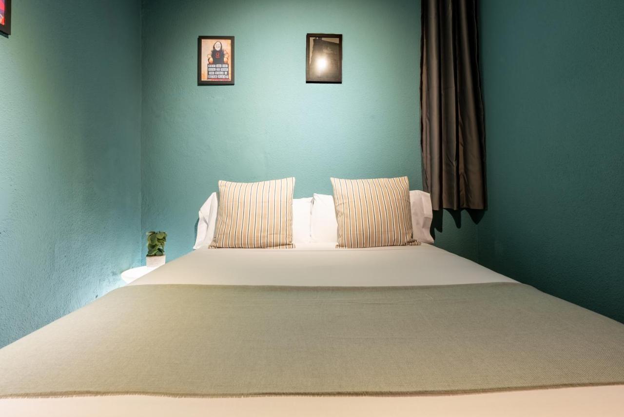 Ideal Hostel Madrid Eksteriør bilde
