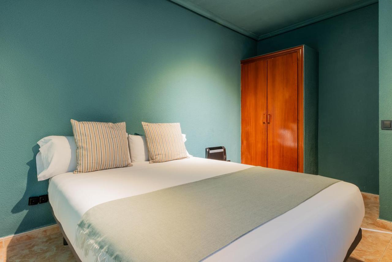 Ideal Hostel Madrid Eksteriør bilde