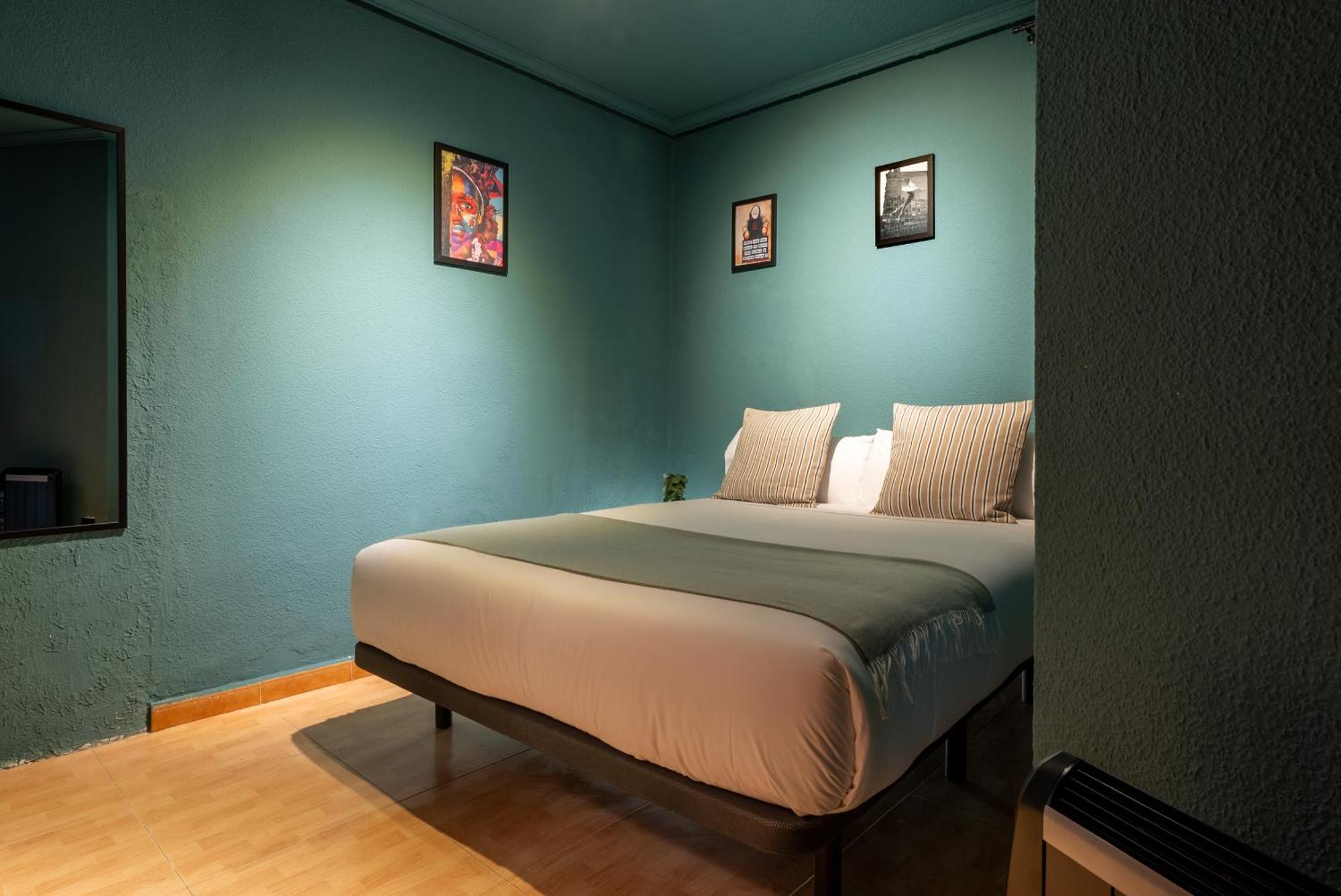 Ideal Hostel Madrid Eksteriør bilde